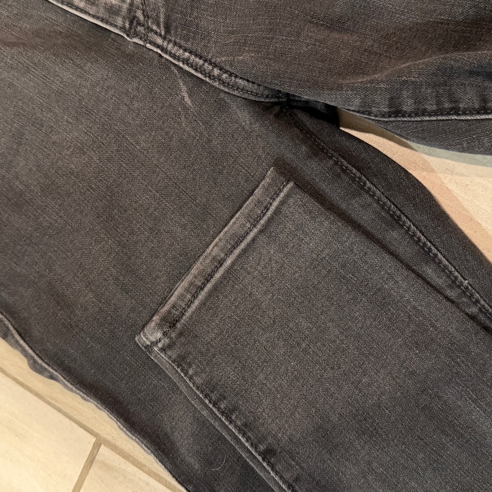 ABERCROMBIE & FITCH High Rise Super Skinny Jeans, Gray Wash, Size 2R - Picture 10 of 11